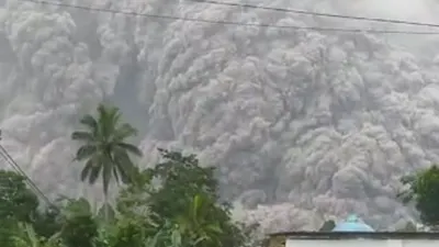 Gunung Semeru meletus, Sabtu, 4 Desember 2021.