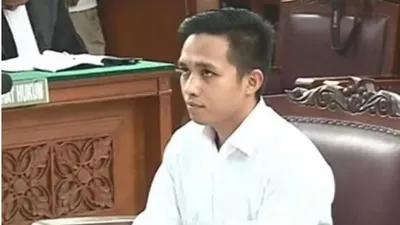 Bharada E Bertemu Ricky Rizal dan Kuat Maruf di Sidang Hari Ini, JPU Hadirkan 10 Saksi Anggota Polisi
