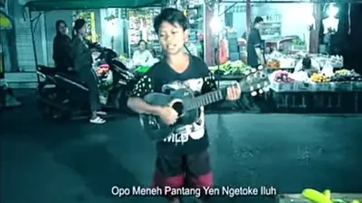 Farel Prayoga  penyanyi cilik dari Banyuwangi  nyanyi AKU NGAMEN / Tangkaplayar YouTube ARD Management