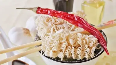 Jualan Indomie di Nigeria Laris Manis, Pria Ini Bisa Beli Rumah hingga Biayai Kuliah