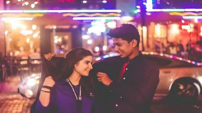 Ramalan Cinta Rabu 31 Agustus 2022: Cancer Hadiahi Pasangan, Capricorn Ada yang Diam-diam Naksir Kamu