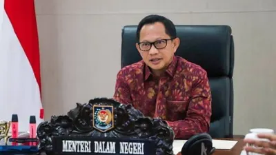 Mendagri Tito Karnavian telah melantik Pejabat Sementara pada tiga gubernur daerah otonomi baru atau DOB Papua.