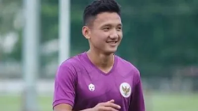 Pemain Persija Jakarta Syahrian Abimanyu yang sudah melakukan debut bersama Macan Kemayoran akhir pekan lalu di BRI Liga 1.