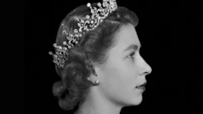 Ratu Elizabeth II 