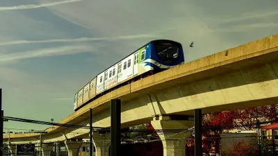 Foto ilustrasi LRT. Dalam rangka HUT Jakarta ke-495, bertajuk 'Jakarta Hajatan', Pemprov DKI menggratiskan moda transprotasi seperti LRT, MRT hingga TransJakarta.