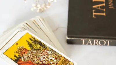 Ramalan Kartu Tarot Pada Hari Ini 31 Juli 2022 untuk Horoskop Zodiak Sagitarius, Capricorn, Aquarius, dan Pisces