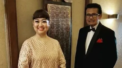 Koes Hendratmo dan istrinya, Aprilia Puspitawati [Instagram]
