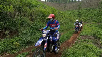 “WR 155 R Community Adventure”, Taklukan Trek Menantang di Bandung