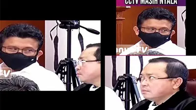 Viral! Ekspresi Ngeri Ferdy Sambo dan Penasehat Hukumnya Saat Saksi Afung Sebut CCTV Duren Tiga Masih Nyala