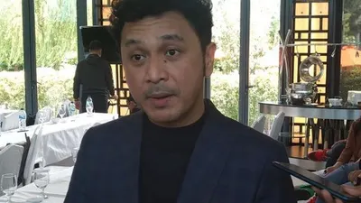 Giring Ganesha saat ditemui selepas menghadiri sebuah acara di kawasan Jakarta Pusat, Senin (27/1/2020). [Suara.com/Tivan Rahmat]