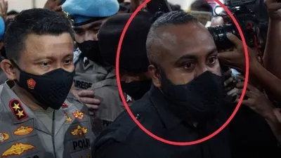 Kemana&nbsp;Bripka Matius Marey? Ajudan Ferdy Sambo Bertato Singa dan Brewokan
