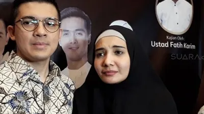 Pasangan artis Irwansyah dan Zaskia Sungkar. [suara.com/Ismail]