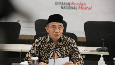 Muhadjir Effendy Menduga Bahan Baku Impor Obat Sirop Jadi Penyebab Gagal Ginjal Akut pada Anak