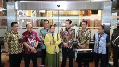 Susi Pudjiastuti telah diperiksa oleh Kejaksaan Agung sebagai saksi kasus dugaan tindak pidana korupsi asilitas impor garam.