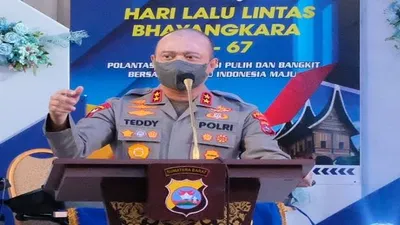 BREAKING NEWS! Kapolda Jatim Irjen Teddy Minahasa Dikabarkan Ditangkap karena Kasus Narkoba