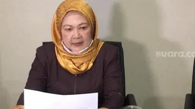 Rosmawaty Ginting, seorang perempuan yang mengaku pernah jadi istri Hotma Sitompul [Suara.com/Yuliani].