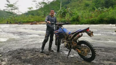 Rey Ratukore  dan Yamaha WR 155 R-nya.