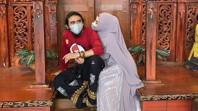 Gus Samsudin bersama istri keduanya, Yuni LIDA.