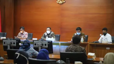 Cegah Klaster Sekolah saat PTM, Siswa dan Guru di Jakut Dites PCR 