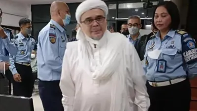 Mengingat Kembali Kasus Habib Rizieq 