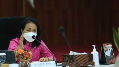 Menteri PPPA Bintang Puspayoga mengajak semua pihak untuk menyediakan stadion sepakbola yang ramah bagi perempuan dan anak.
