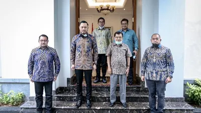 Agus Harimurti Yudhoyono saat bertemu Jusuf Kalla (dok AHY)