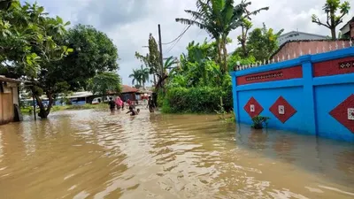 Banjir di Kota Tangerang, Sabtu (20/2) pagi. Foto: Republika/Teguh Firmansyah
