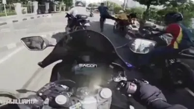 Klub motor yang menerobos ring 1 Istana Kepresidenan Jakarta . (dok)