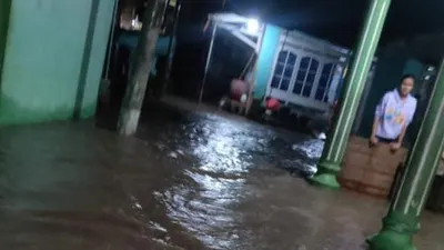Sebanyak dua kampung di dua desa, Kabupaten Serang, Provinsi Banten, masih tergenang air pascabanjir yang terjadi pada Senin (9/8), pukul 22.30 WIB.  / BPBD Kabupaten Serang