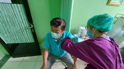 Pelaksanaan vaksinasi Covid-19 tahap II untuk masyarakat lansia tengah dilakukan di beberapa wilayah Jakarta Utara/dok: utara.jakarta.go.id