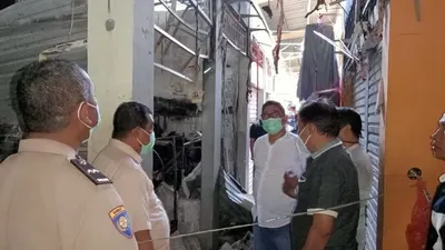 Kondisi terkini Pasar Cibinong, pasca kebakaran hebat di lantai LDC nomor 9-10 dan 13-14.