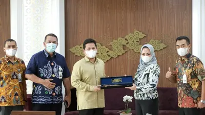 Tingkatkan Sinergitas, bjb Sekuritas Tandatangani PKS dengan Mandiri Sekuritas