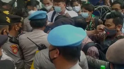 Suasana di Pengadilan Negeri Jakarta Timur sempat ricuh / Fichri Hakiim