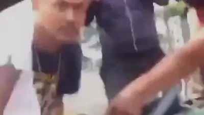 Aksi debt collector menghadang mobil yang dikemudikan anggota TNI di Jakarta Utara / dok. istimewa