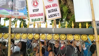 Masa Aksi HRS Teriaki Bima Arya Budak Aseng (Yogi Faisal)
