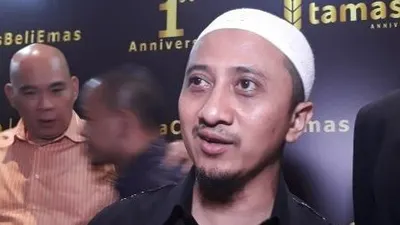 Ustaz Yusuf Mansur. 