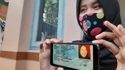 Tips Upload KTP agar Lolos Seleksi Kartu Prakerja dan Pendaftaran CPNS 2021! (ilustrasi)/ayotaski/heru rukanda