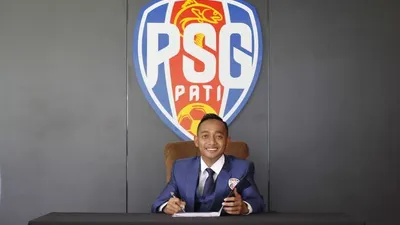 Mantan pemain Persija Jakarta, Nugroho Fatchur Rochman resmi dikontrak PSG Pati. (MO PSG Pati)