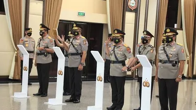 Kapolri memimpin serah terima jabatan Kapolda dan perwira tinggi di tubuh Polri, Kamis (4/3/2021). (dok)