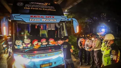 Nekat Antar Pemudik, 2 Bus di Terminal Bayangan Ditindak Sudinhub Jakarta Utara/Kominfotik Jakarta Utara