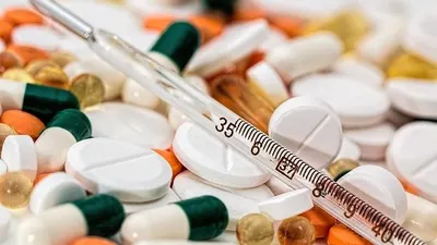 Obat Terapi Covid-19 Langka, Ini Kata Muhadjir