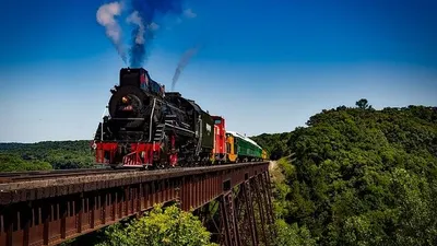Ilustrasi perjalanan kereta api jarak jauh / Pixabay