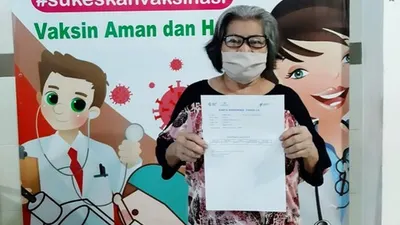 Salah satu warga lansia di Jakarta Utara yang telah divaksinasi Covid-19/dok: utara.jakarta.go.id
