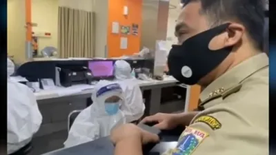 Wakil Gubernur DKI Jakarta, Ahmad Riza Patria meninjau RS Premier Jatinegara, Jakarta Timur/dok: Instagram @arizapatria.