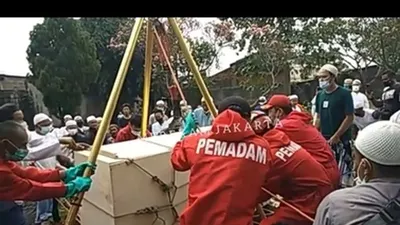 Pemilik kafe Limitless Coffee memutuskan menyegel sendiri tempat usahanya/dok: Instagram @jktnewss
