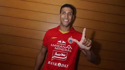 Gabung Persija, Yann Motta Ingin Banyak Piala dan Dikenang The Jakmania (persija.id)