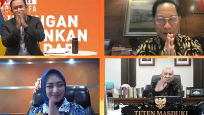 Direktur Komersial dan UMKM bank bjb Nancy Adistyasari dan Menteri Koperasi dan UKM RI Teten Masduki saat webinar Dukungan Perbankan Terhadap UMKM di Masa Pandemi yang disiarkan secara live di YouTube Tempo Media Group, Kamis 5 Agustus 2021. (istimewa)