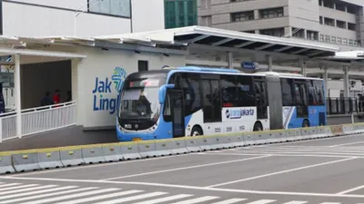 Ingin Dapat Kartu Layanan Gratis Naik Transjakarta? Begini Cara dan Syaratnya!