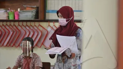 [Ilustrasi]  Gubernur Jawa Tengah, Ganjar Pranowo menerbitkan surat edaran terkait penundaan pembelajaran tatap muka di wilayah Jawa Tengah. (Ayojakarta/Budi Cahyono)