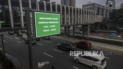 ilustrasi. Kebijakan PSBB Transisi di Jakarta masih melarang adanya kerumunan termasuk perayaan tahun baru 2021/ Republika